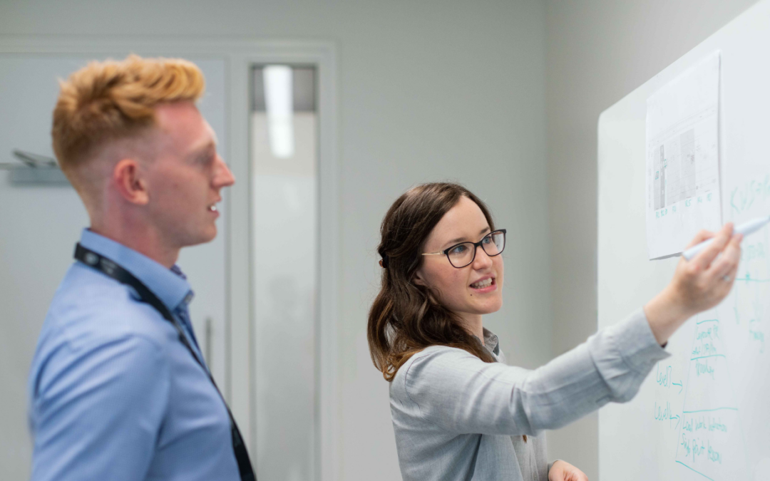 Female Empowerment im Job: 5 Tipps für mehr Sichtbarkeit und Einfluss